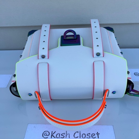 Michael Kors Manhattan Satchel Medium Leather Contrast-Trim Satchel Optic white - Picture 10 of 12